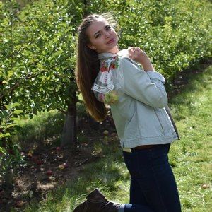 Meet your Posher, Dana